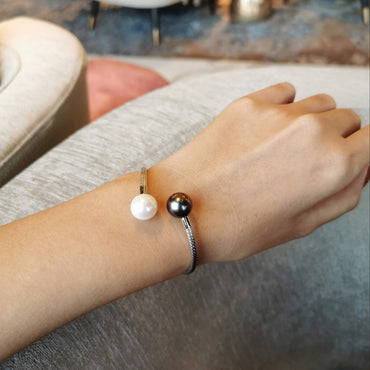 Yin Yang Bangle | ATTENSION