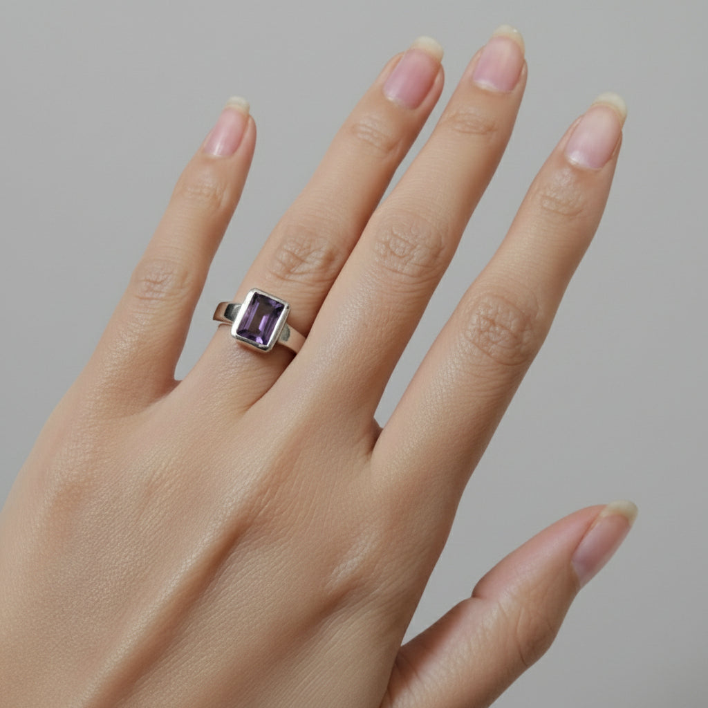 Violetta Ring  | ATTENSION