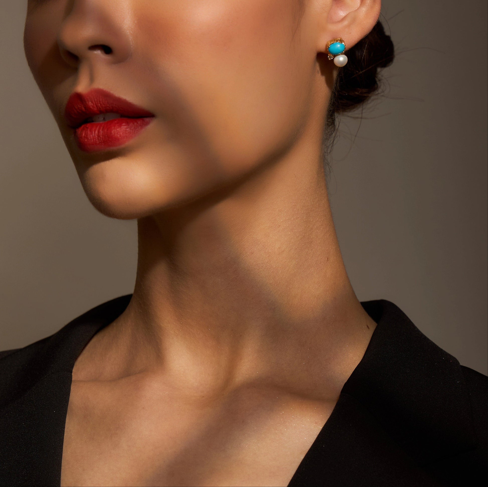 Aqua Stud Earrings | ATTENSION

