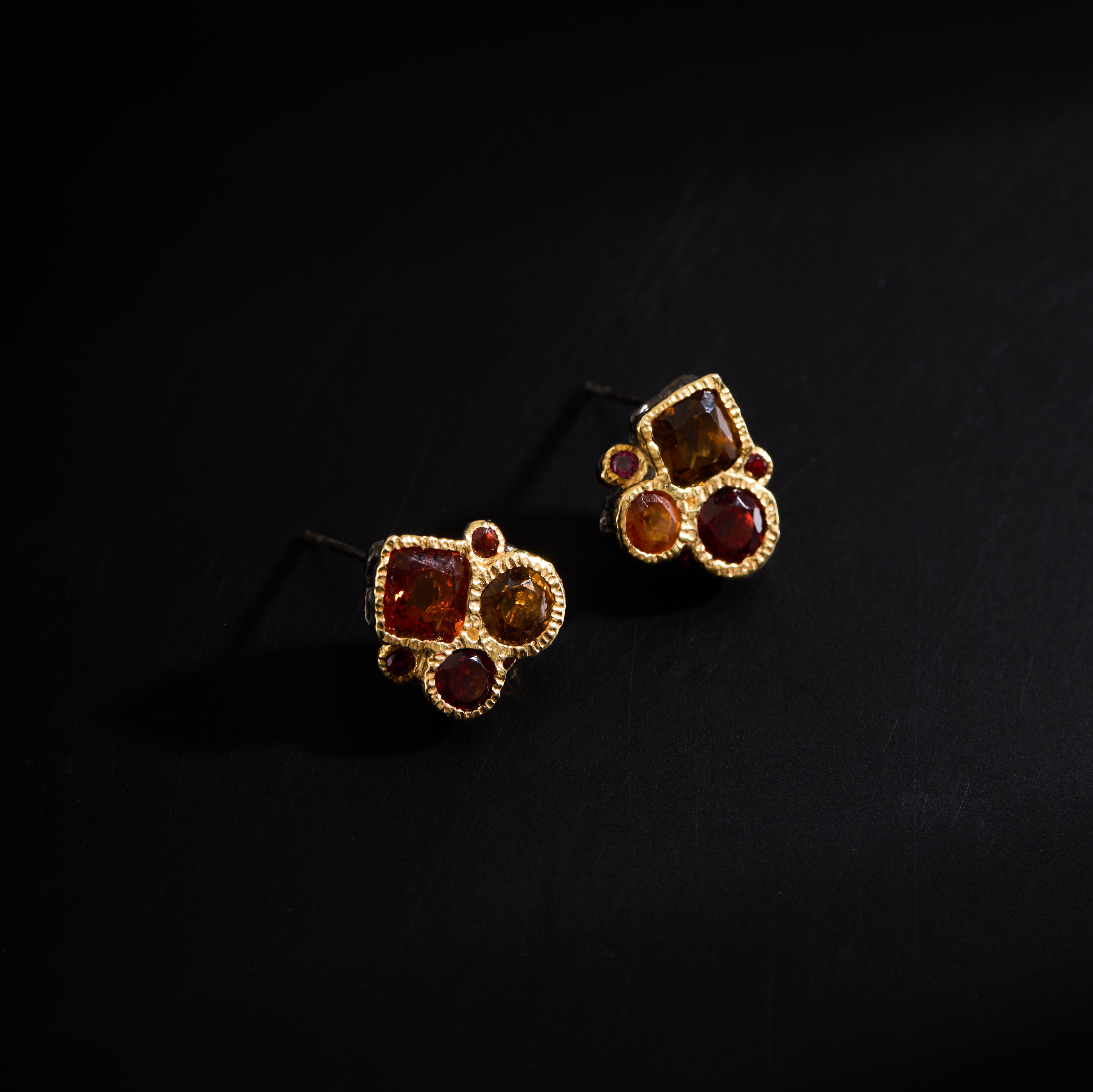 Scarlet Stud Earrings | ATTENSION