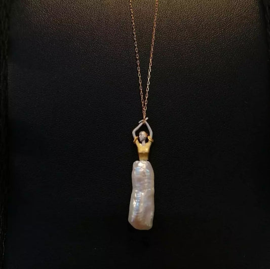 Dancing Queen Necklace | ATTENSION