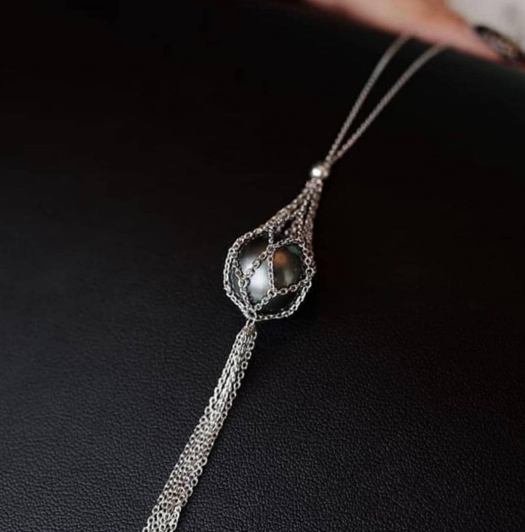 The Hidden Gem Necklace | ATTENSION

