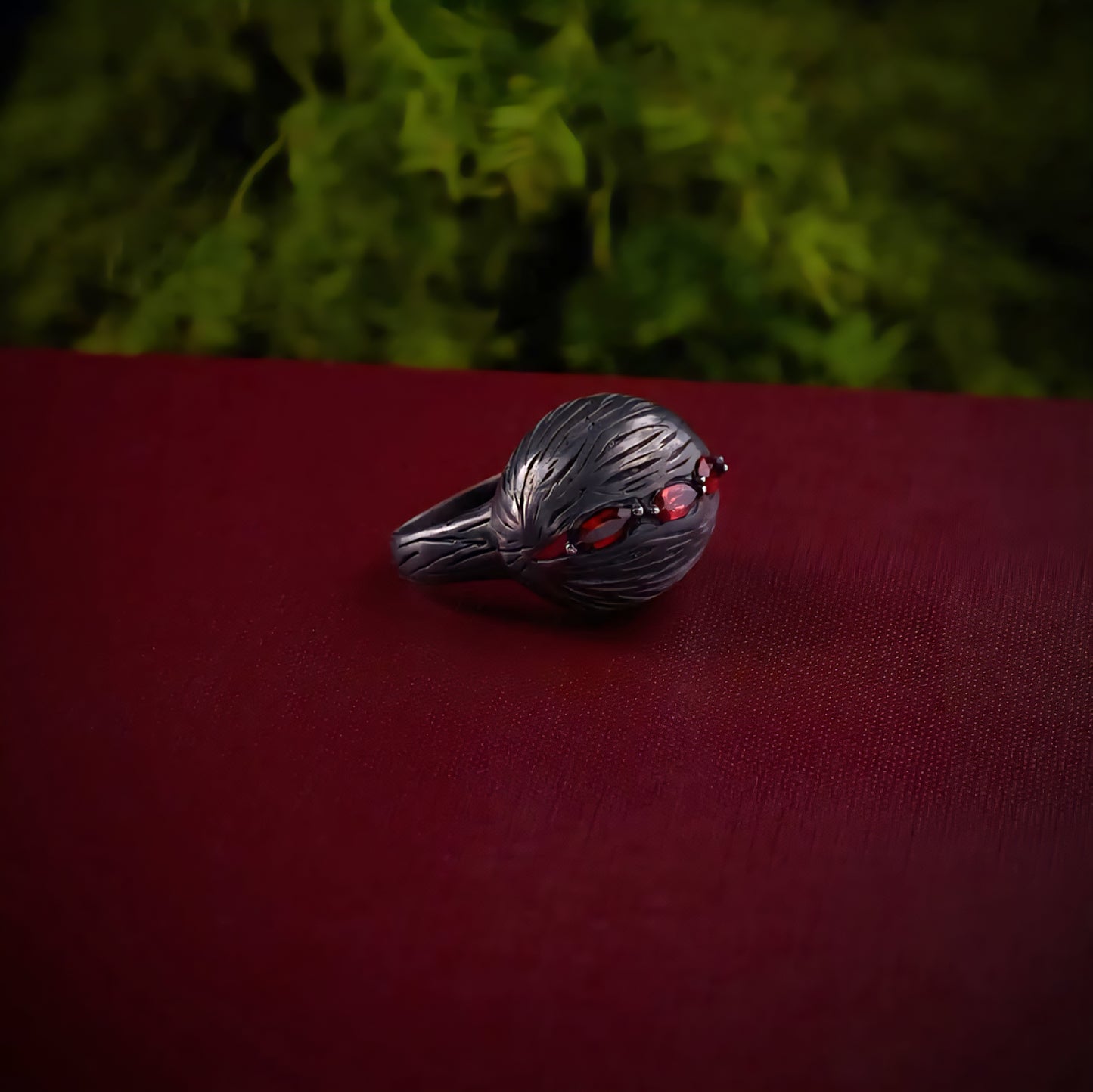 Scarlet Ring | ATTENSION